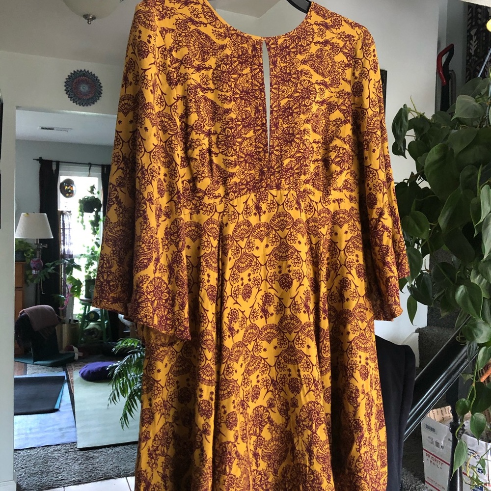 Ecote urban outfitters dress with open back